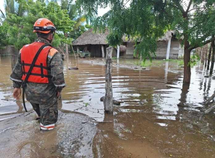 Dentro del plan se encuentra la atención de emergencias debido a la lluvia, relacionadas con la actividad agrícola y pecuaria. Foto CONRED