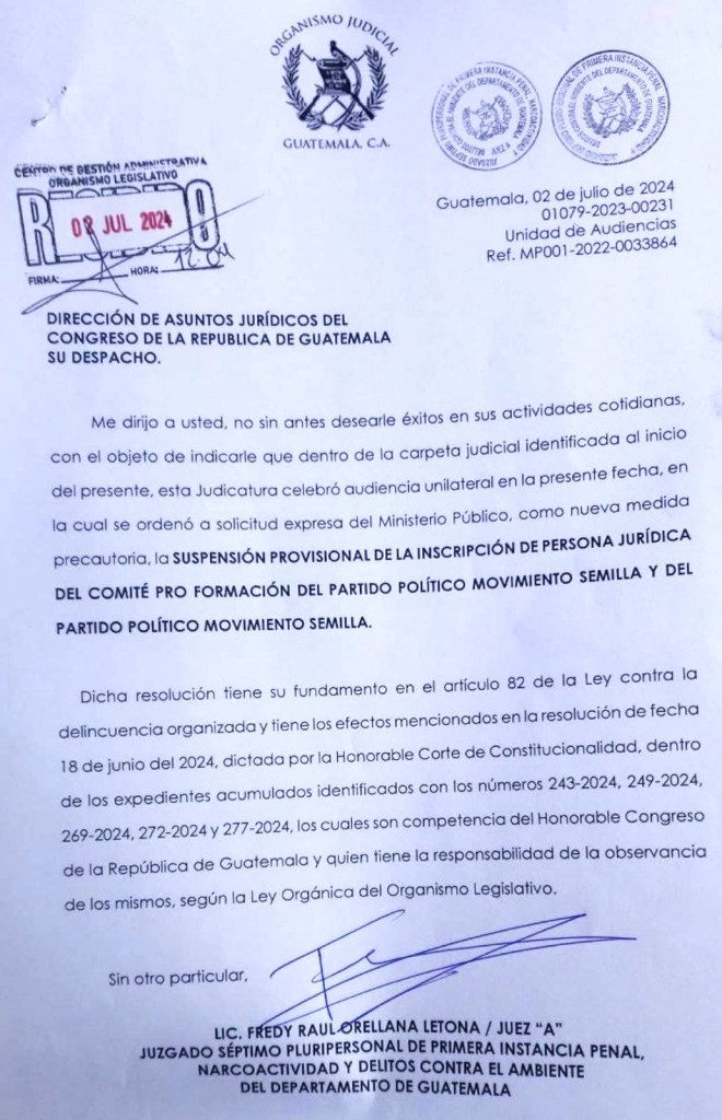 Juez Freddy Orellana autoriza una nueva suspensión contra el partido Movimiento Semilla, como consecuencia de una nueva fase del caso tras la presentación de nuevos indicios.