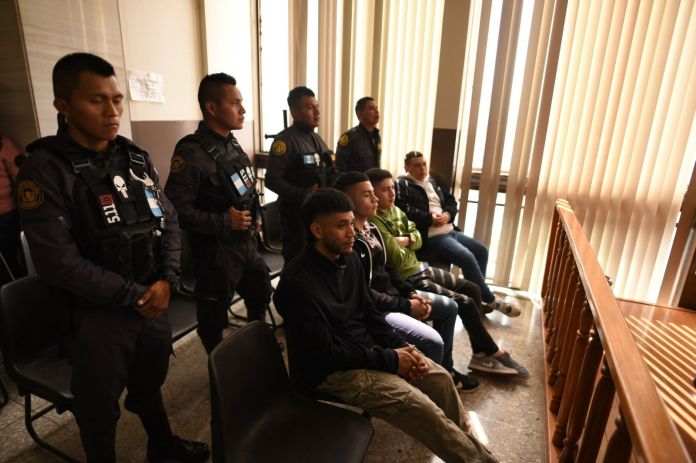 Supuestos secuestradores esperan que dicten sentencia en su contra. Foto: Fabricio Alonzo