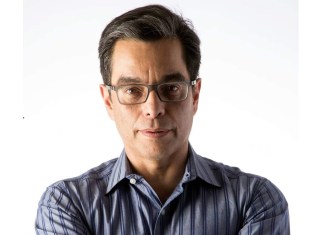 Juan Luis Font se encuentra fuera del país desde 2022. Foto: Facebook