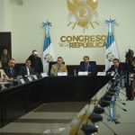 El presidente del Congreso, Nery Ramos, acudió a la presentación del dictamen que otorgarán a la iniciativa de ley de Infraestructura Vial. Foto: Fabricio Alonzo
