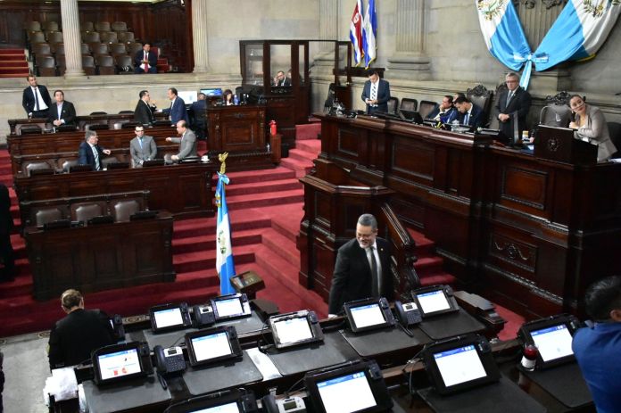 La Comisión Permanente analizará la convocatoria para continuar con la interpelación al ministro de Gobernación, Francisco Jiménez. Foto: Daniel Ramírez