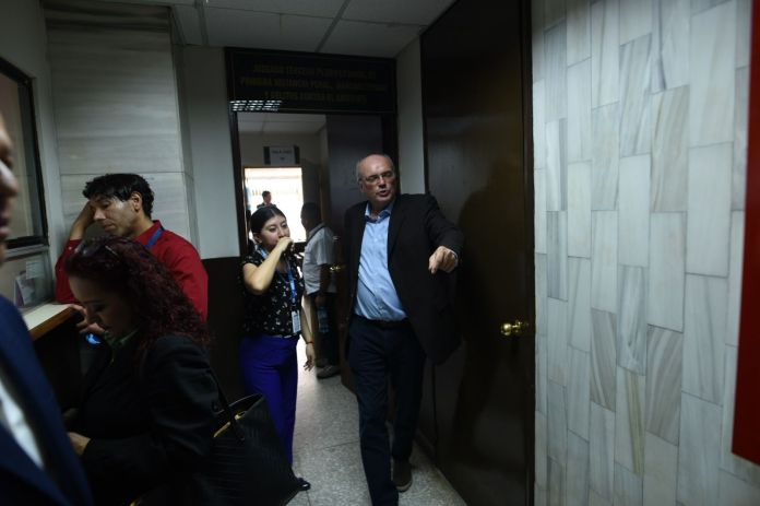 Ulrich Gurtner, ex gerente general de Fedecocagua deberá esperar a conocer si debe enfrentar juicio. Foto: Fabricio Alonzo.