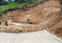 Exportadores piden al Gobierno garantizar acceso a carreteras para evitar una crisis Varias carreteras están siendo afectadas a causa de las lluvias. (Foto: Conred)