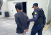 "PNC captura a Hondureño por golpear a niño de cuatro de años que lo denunció por intento de robo de helados" Foto: PNC / La Hora.