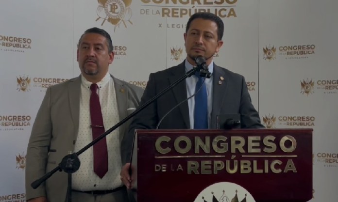 El presidente del Legislativo, Nery Ramos, responde por la juramentación de dos decanos para las completar las comisiones de postulación para magistrados del OJ. Foto: Captura de pantalla