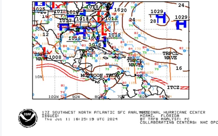 El modelo muestra el acercamiento de una onda tropical que pasará por Guatemala. (Foto: NOAA)