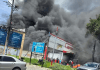 Las llamas amenazaban con propagarse a más inmuebles. Foto: Bomberos Voluntarios