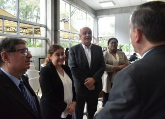 La misión especial la integran Rosa Celorio, Rodolfo Piza y Luiz Marrey, quienes este 6 de agosto visitaron la Universidad Rafael Landívar. Foto Daniel Ramírez.