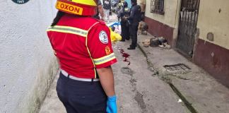 Incidente armado en colonia El Milagro, zona 6 de Mixco dejó 3 muertos en el lugar. Foto: CBM