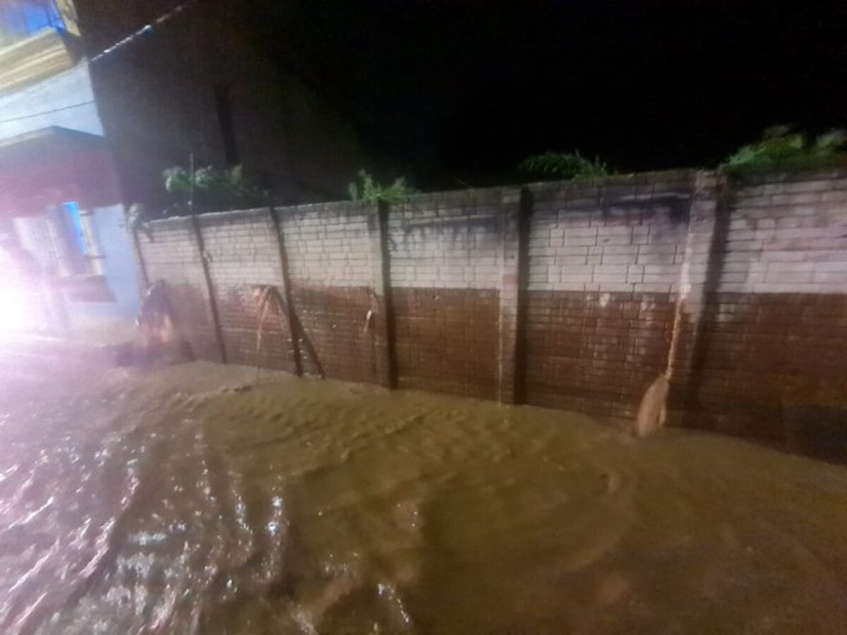 En varios lugares del país, también se reportaron inundaciones. Foto Conred