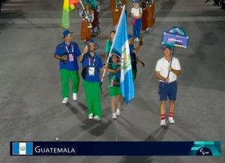 Delegación guatemalteca durante ceremonia de inauguración de Juegos Paralímpicos de París 2024. Foto: Comité Olímpico Guatemalteco