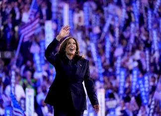 La candidata presidencial demócrata, Kamala Harris, durante la Convención Nacional Demócrata. (Foto AP/Jacquelyn Martin)