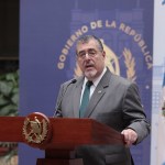 El presidente Bernardo Arévalo acumula tres solicitudes de antejuicio en su contra. La FECI ahora anunció que pidió una solicitud de retiro de inmunidad por un nuevo caso. Foto: Flickr Gobierno de Guatemala