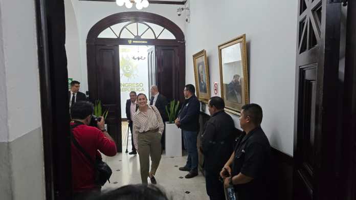 Varios integrantes de la junta directiva del Congreso se reunieron para conocer la solicitud de la Fiscalía contra la Corrupción. Foto: La Hora