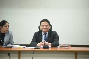 ¿Por qué advirtió la CC al juez Fredy Orellana por posible prevaricato? Esto dice la resolución