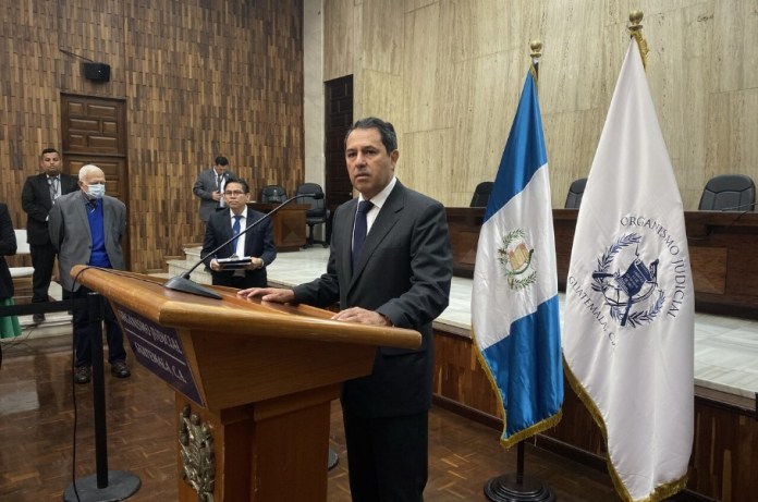 El presidente la CSJ el magistrado Oscar Cruz remitió un documento a la Postuladora. Foto José Orozco