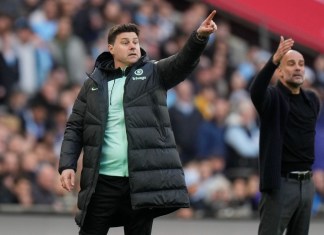 Foto del sábado 20 de abril del 2023, el entrenador del Chelsea Mauricio Pochettino y Pep Guardiola del Mánchester City en la semifinal de la Copa FA. El jueves 15 de agosto del 2023, Pochettino está finalizando acuerdo para convertirse en nuevo seleccionador de Estados Unidos. (AP Foto/Alastair Grant)