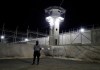 Fotografía de archivo de guardias en el interior del Centro de Confinamiento del Terrorismo (CECOT) en Tecoluca (El Salvador). EFE/ Rodrigo Sura