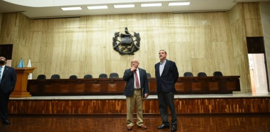 Entre otros aspectos además del espacio, a los comisionados les preocupa el tema de conectividad y energía eléctrica. Foto: Fabricio Alonzo.