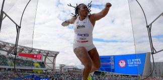 ARCHIVO - Veronica Fraley compite en la final de lanzamiento de disco femenino durante las pruebas por equipos olímpicos de atletismo de Estados Unidos el 27 de junio de 2024 en Eugene, Oregon. (Foto AP/George Walker IV, archivo)