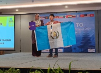 Santiago Martínez gana medalla de plata en Olimpiadas de Matemáticas. Foto: Javier Martínez.