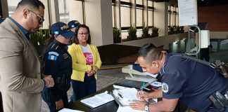 Ligia Hernández, señalo que al final del proceso estuvo sola. Foto La Hora: Sergio Osegueda