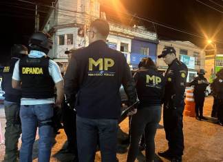 Los allanamientos del operativo antiextorsiones se realizan en 14 puntos distintos. Foto: MP