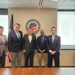 Todd Robinson de la INL se reunió con el jefe de la SAT, Marco Livio Díaz, el PGN, Julio Saavedra y el embajador de Guatemala en EE.UU. Hugo Beteta. Foto: SAT
