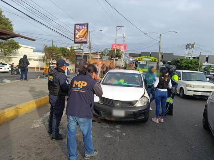 Taxis piratas podrían ser sancionados con multas hasta de Q 100 mil. Foto: MP