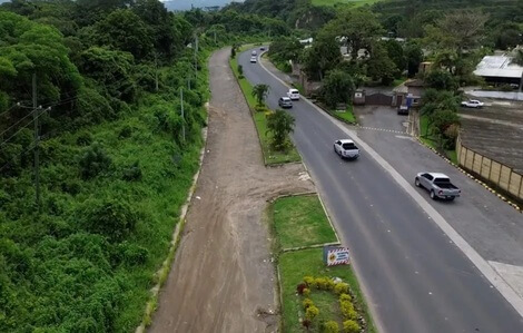 Carretera a medias en El Cerinal, Barberena, Santa Rosa