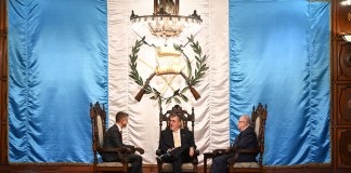 Presidente Arévalo recibe credenciales de seis embajadores