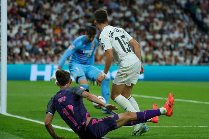 El autogol de Courtois significó la derrota momentánea del Real Madrid frente al Espanyol.