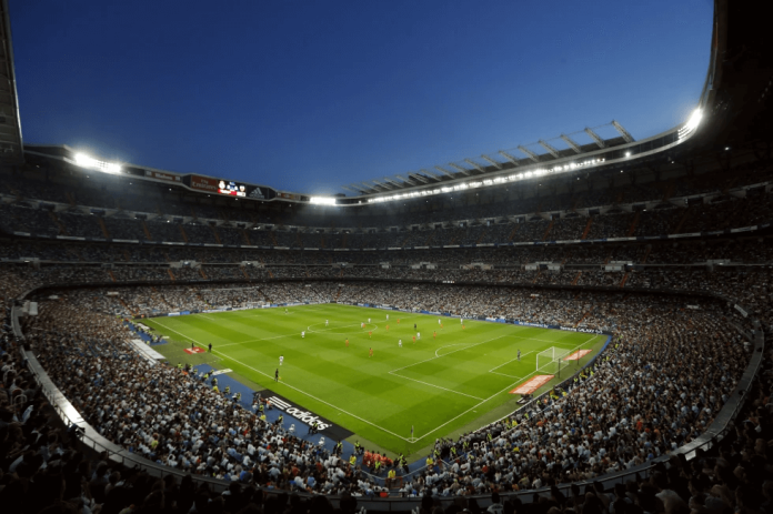 Estadio Santiago Bernabéu. (AP Foto/Daniel Ochoa de Olza)