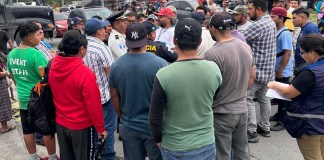 Transportistas bloquean km 36 ruta al Pacífico por inundaciones. Foto: Cortesía Enlace Informativo
