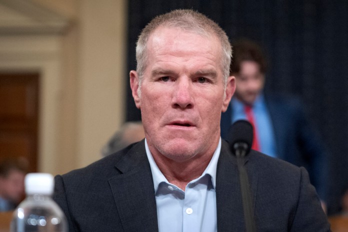 Brett Favre fue diagnosticado con Parkinson