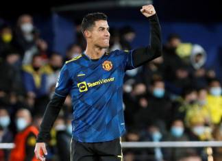 Cristiano Ronaldo celebra su gol con el Manchester United ante el Villarreal, el último que marcó en la Liga de Campeones, el 23 de noviembre de 2021. EFE/ Biel Aliño