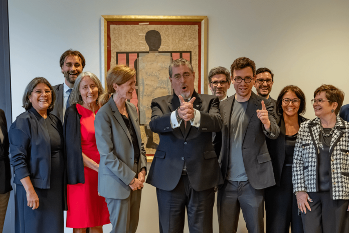 Luis Von Ahn, Bernardo Arévalo y Samantha Power. Créditos USAID.