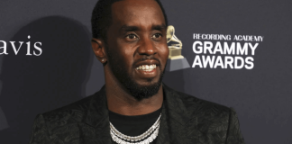 Sean Combs llega a la Gala Previa a los Grammy de 2020. (Foto de Mark Von Holden/Invision/AP, Archivo)