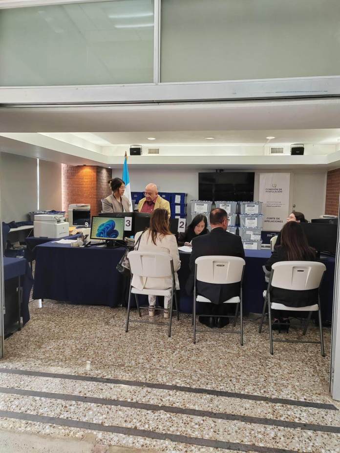 El Consejo Directivo de la Universidad Da Vinci presentó señalamientos en contra del aspirante a magistrado. Foto La Hora / Daniel Ramírez