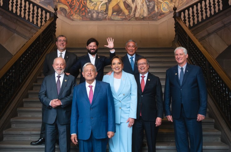 López Obrador junto a mandatarios latinoamericanos. Foto: López Obrador