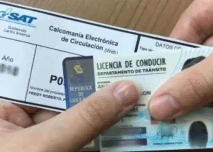 El pago del impuesto de circulación venció el pasado 30 de septiembre. Foto: La Hora / SAT