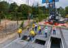 Trabajadores de la Unidad de Conservación Vial realizan trabajos en el puente en el kilómetro 11 de la ruta al Oriente. Foto: Ministerio de Comunicaciones