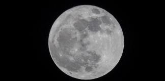 Fotografía de archivo de la luna llena. EFE/ Miguel Gutiérrez