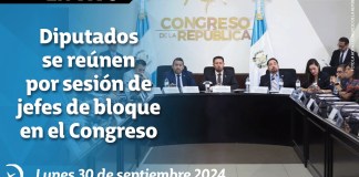 Diputados reunidos por sesión de jefes de bloque.