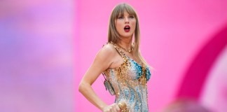 Taylor Swift actúa en el estadio de Wembley en un concierto de su gira Eras Tour, el 21 de junio de 2024, en Londres. (Foto de Scott A Garfitt/Invision/AP, archivo)