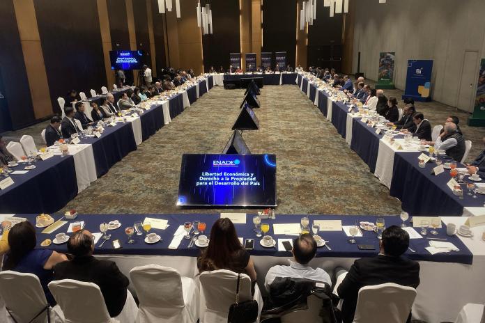 Este 4 de septiembre se llevó a cabo el primer conversatorio del ENADE 2024. Foto: La Hora/José Orozco