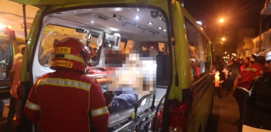 Ataque armado contra taxi colectivo. Créditos Bomberos Municipales