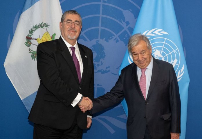 Presidente Bernardo Arévalo se reúne con Antonio Guterrez, en Asamblea de la ONU. Foto: SCP