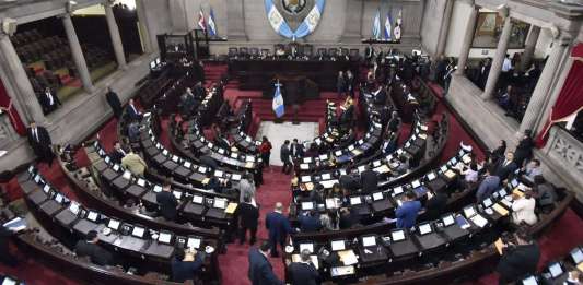 Bloques han confirmado conversaciones con otras bancadas por la elección de magistrados del Organismo Judicial. Foto: Congreso